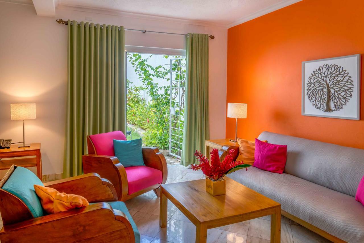 Hotel Montana Petionville Экстерьер фото